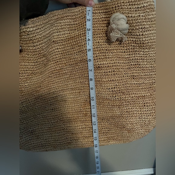 Oversized Straw Beach Bag w/Rope Handles - Picture 6 of 6